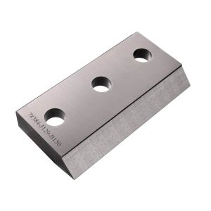 Angled view of Hog Rotor Blade for Cumberland Model 3715