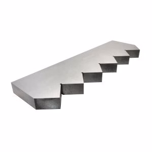 Diagonal view of the Vecoplan Center Counter blade for Model RG78.